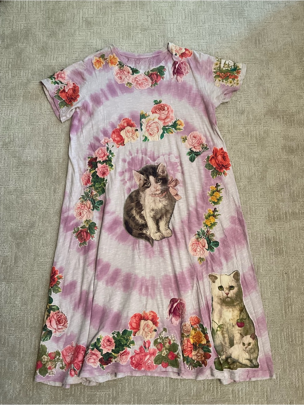 🌸🌺Magnolia Pearl Tie Dye Cat Floral Applique Maxi Dress OS EUC Boho Luxury Chic - Picture 3 of 11